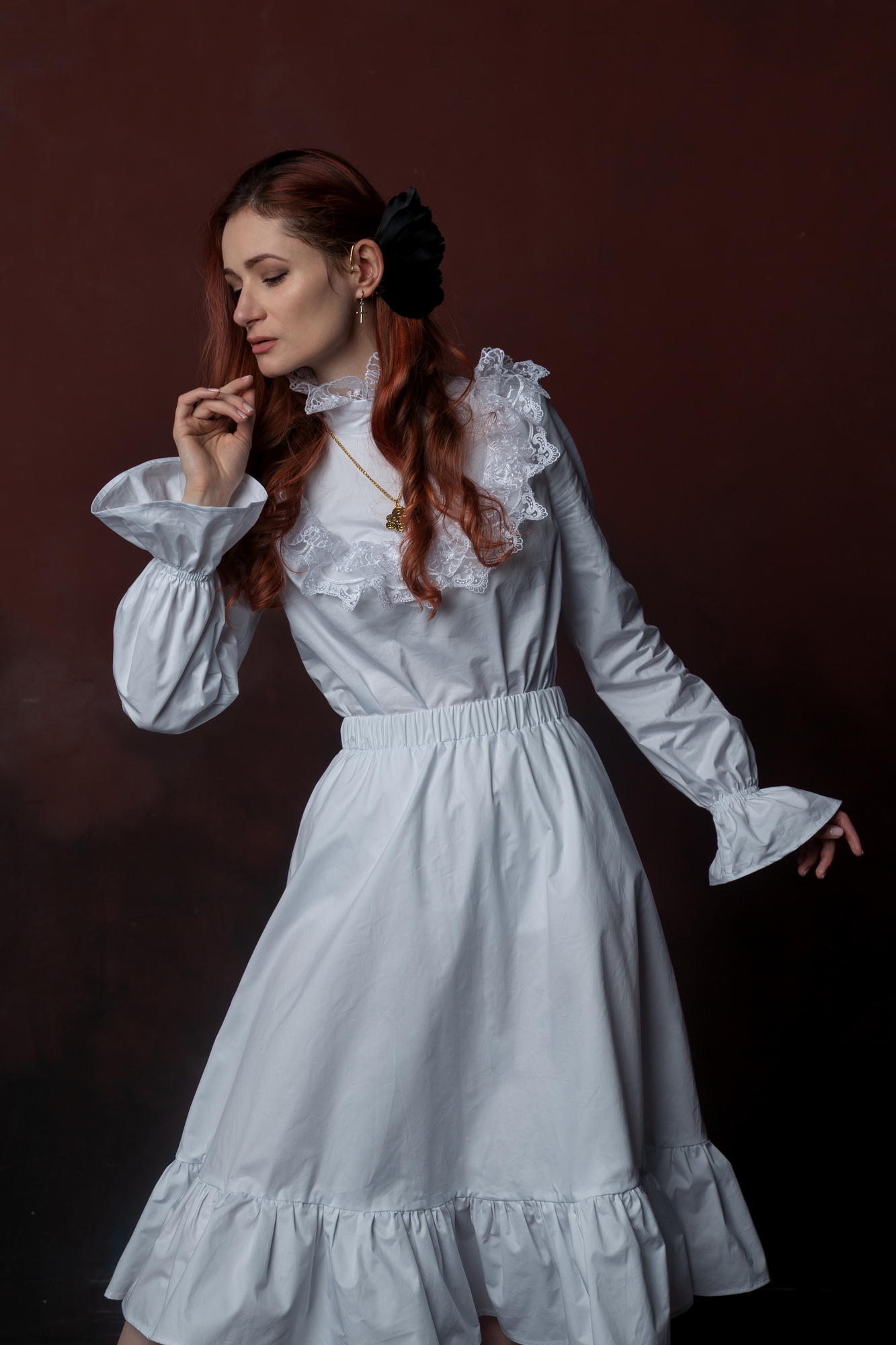 Блузка с кружевом Brontё белая