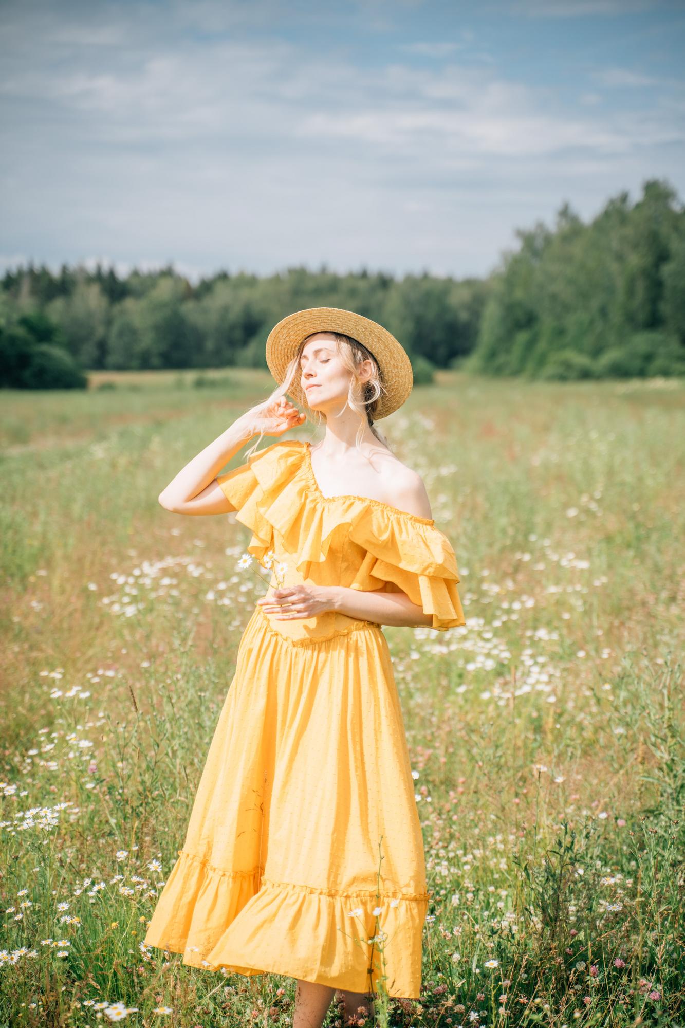 Платье Belle из батиста желтое