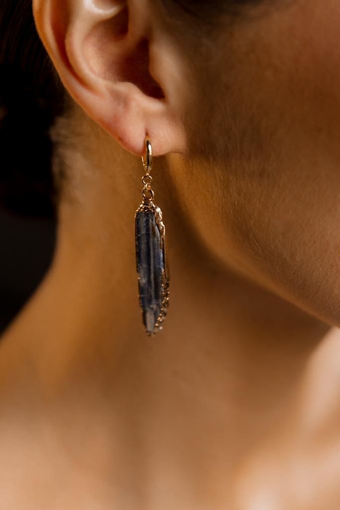 Серьги с крупным кианитом