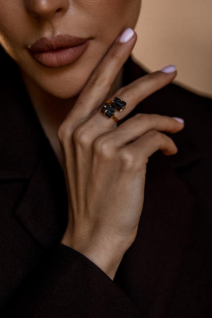 Двойное кольцо с черным турмалином