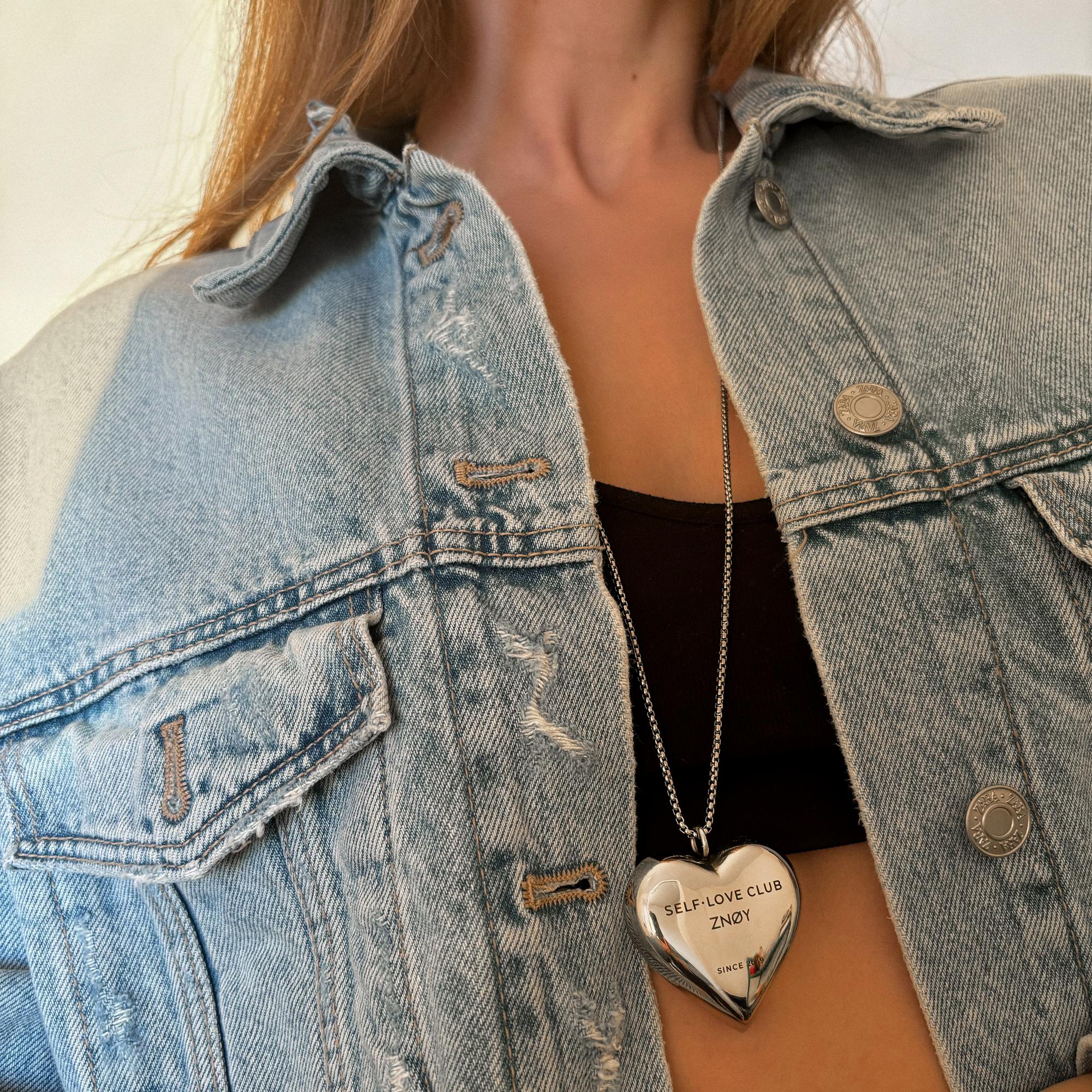 Колье SELF LOVE CLUB с сердцем