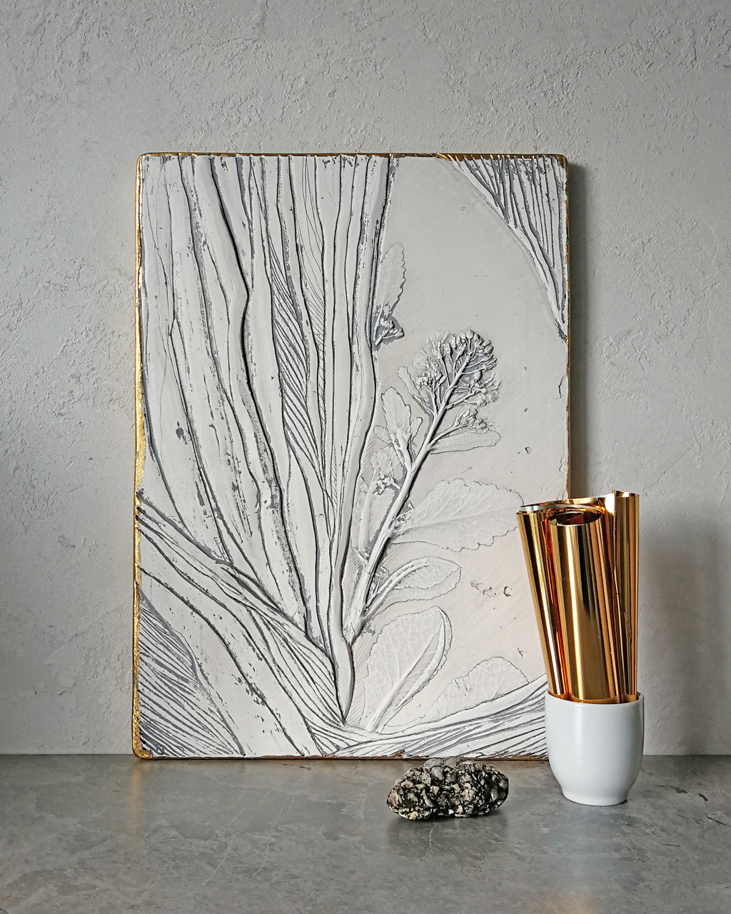 ЦВЕТОК В СКАЛЬНИКЕ