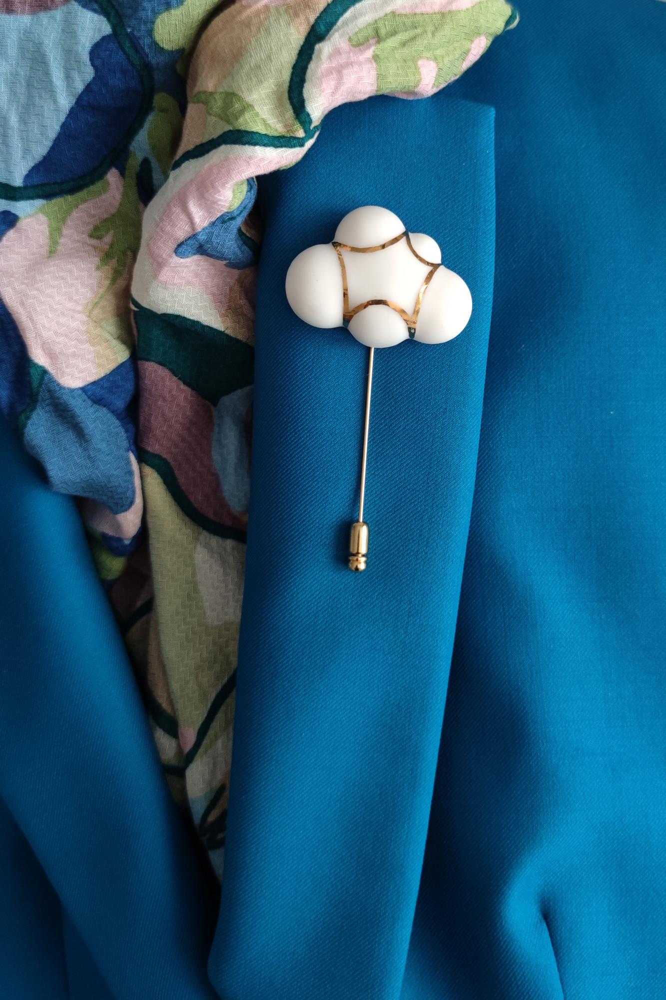 брошь ОБЛАКО В МАЙКЕ НА БУЛАВКЕ