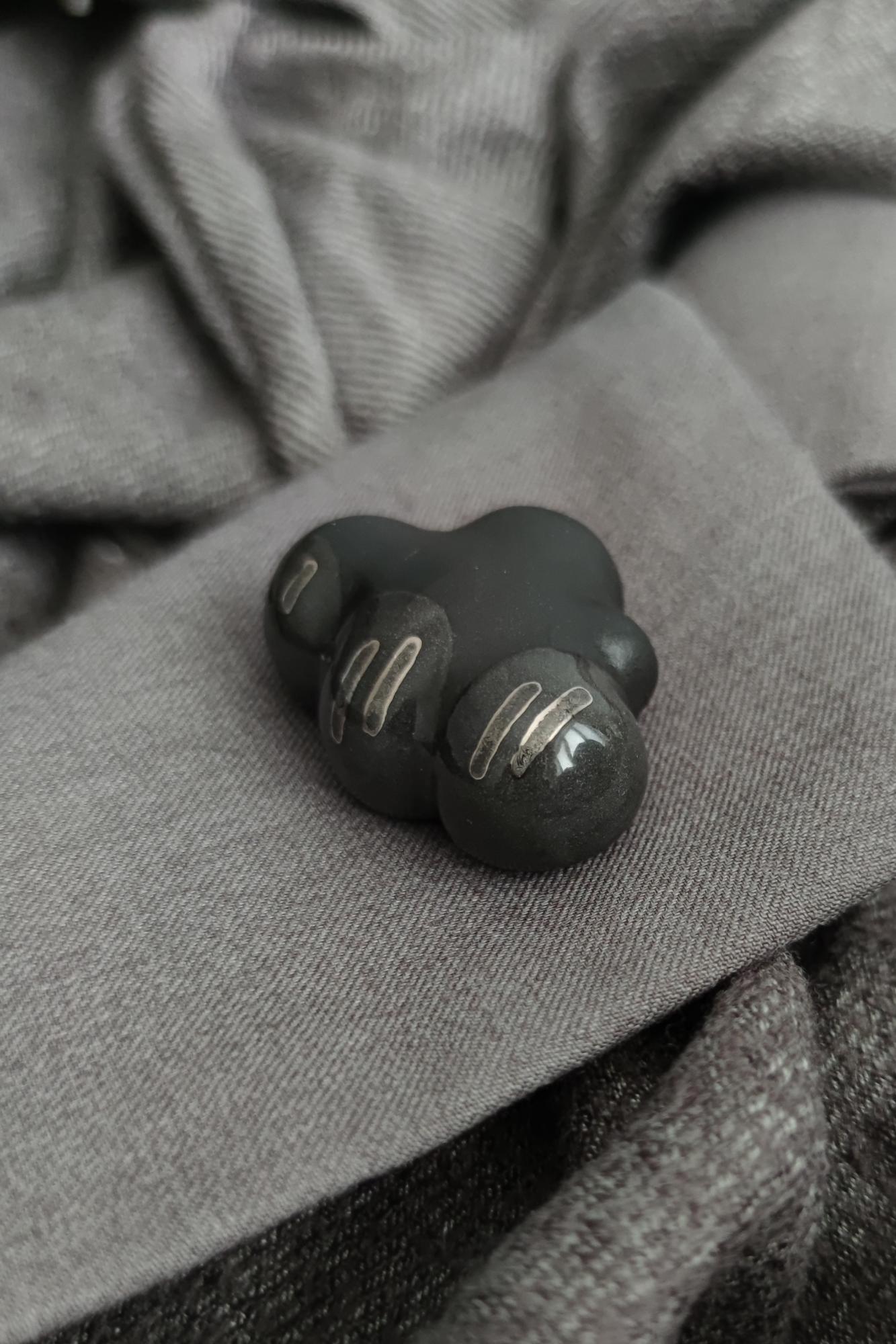 брошь ТУЧКА С ПЛАТИНОЙ