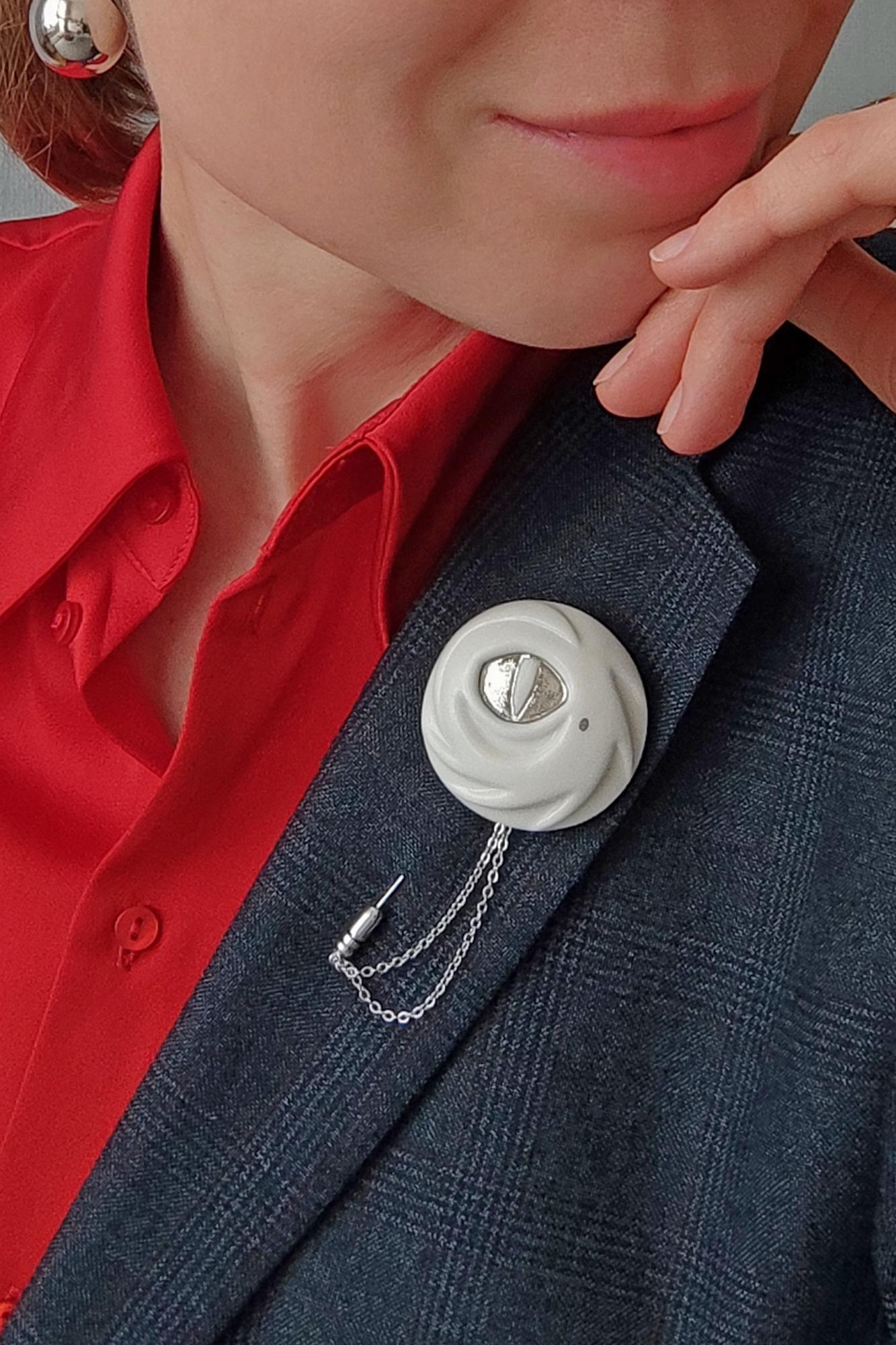 брошь ДРАКОН НА БУЛАВКЕ С ЦЕПОЧКОЙ ПЛАТИНА