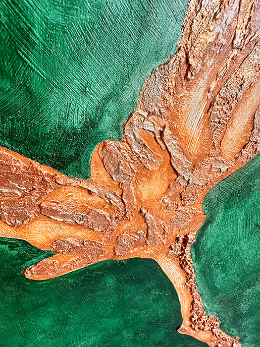 Фактурная картина "Игривый цветок", холст 50х40 см, акрил, поталь цвета бронза