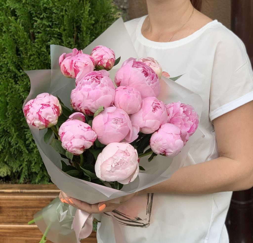 Монобукет из пионов Standart