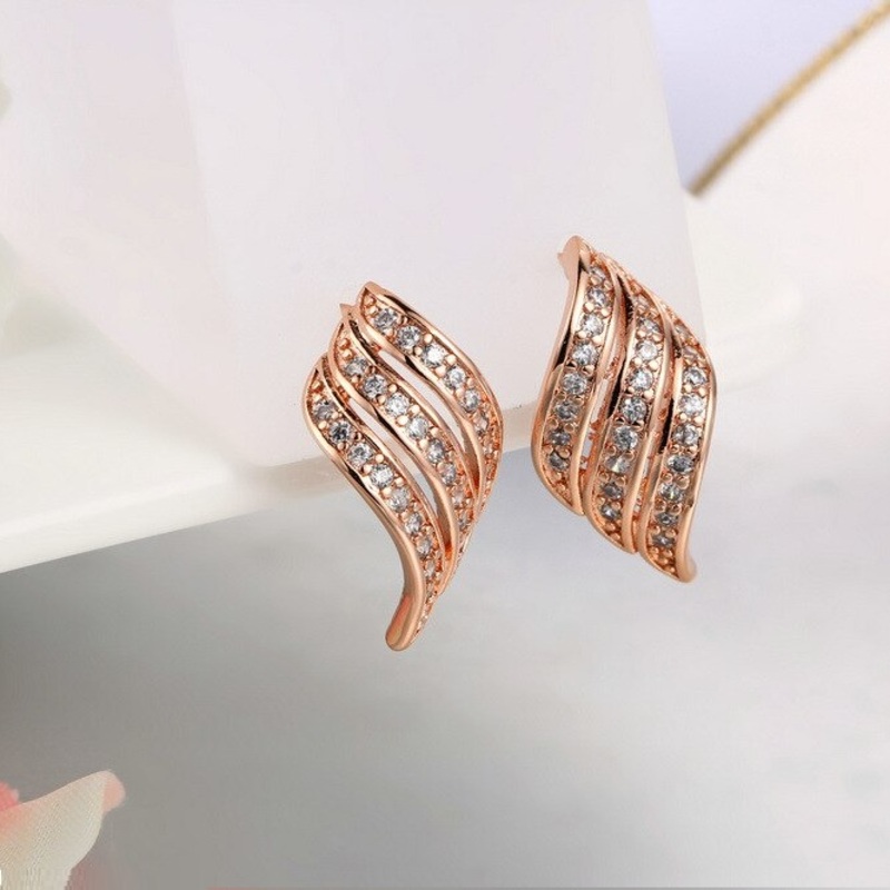 Серьги-пусеты золочёные с кристаллами Angel Wings Gold