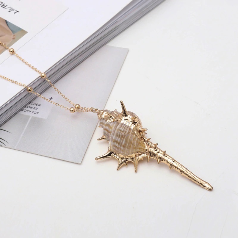 Подвеска золочёная ракушка Shell Murex Spinicosta Gold