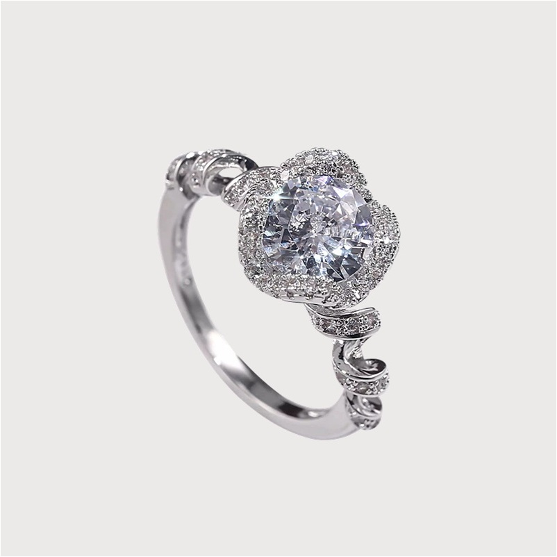 Кольцо серебряное с кристаллами Diamond Ribbon Ring Silver