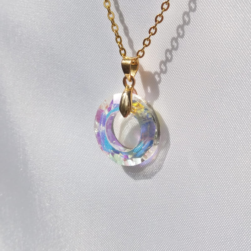 Подвеска золочёная с кристаллом Bagel Crystal Necklace Gold