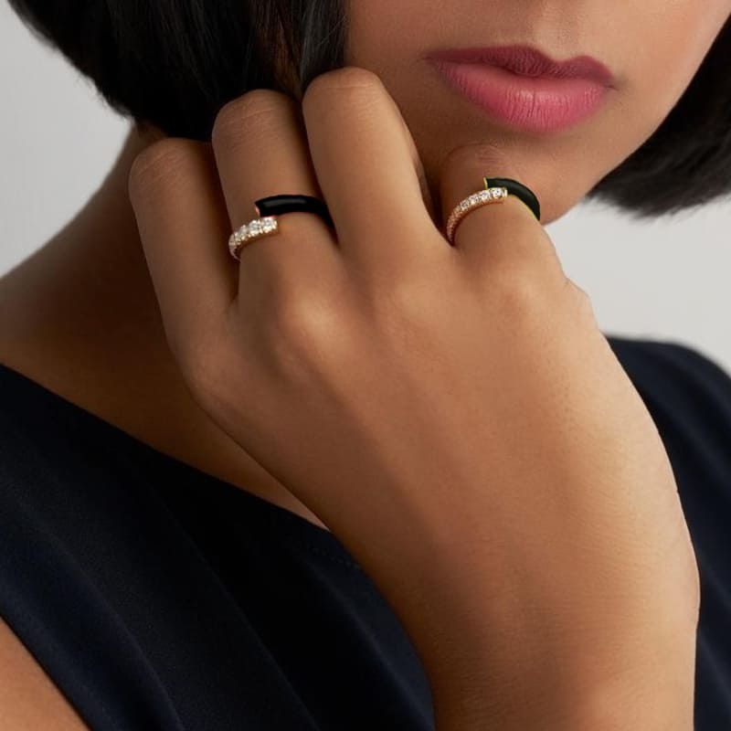 Кольцо золочёные с эмалью Adjustable Ring Crystals Black Enamel Gold