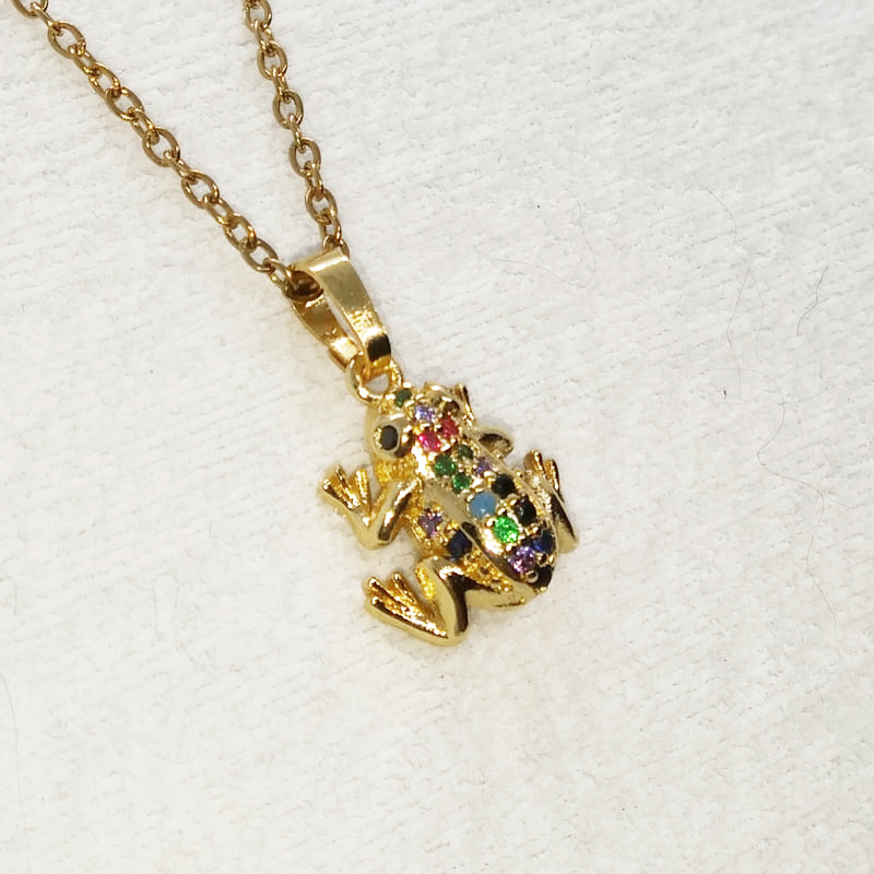 Подвеска золочёная с кристаллами Frog Crystals Necklace Gold