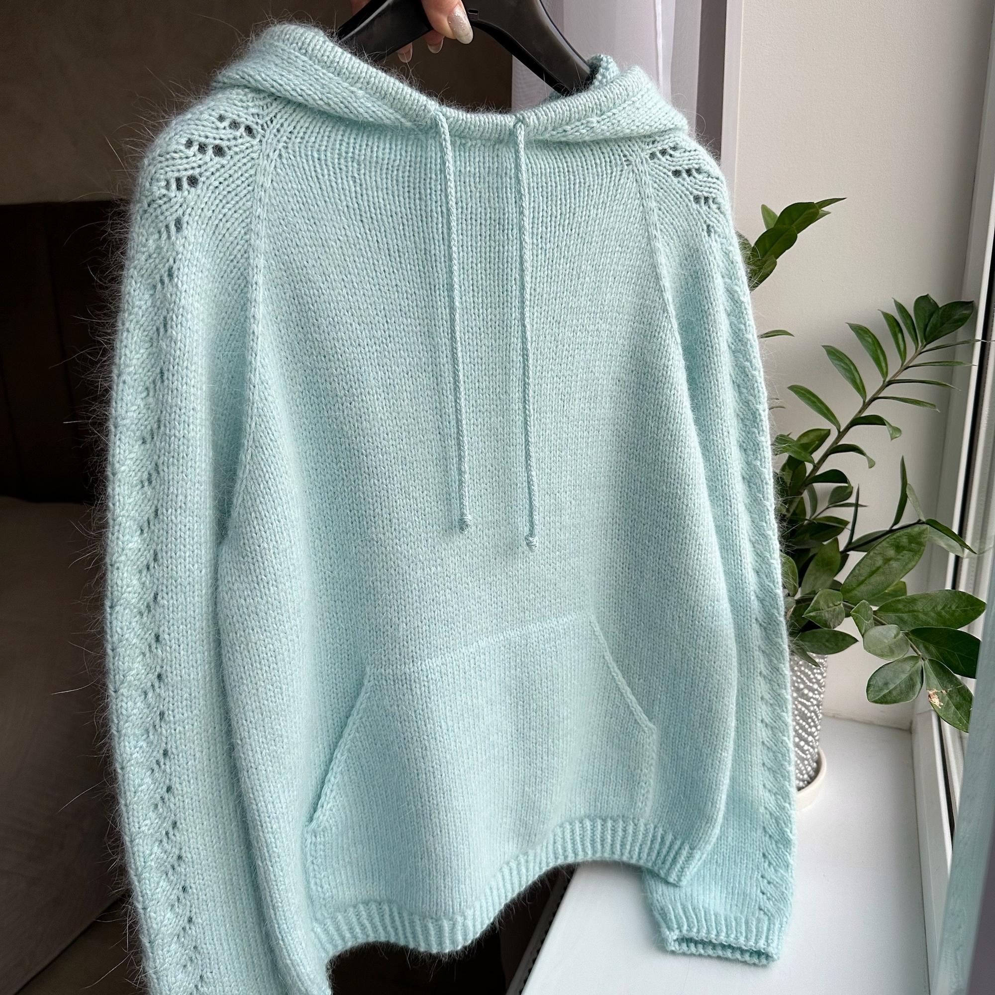 МК Женский свитер худи "City"