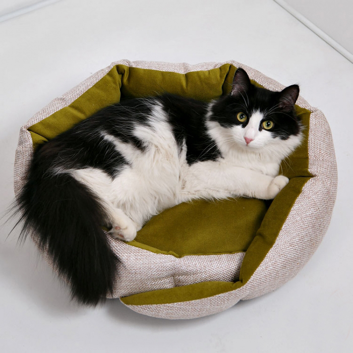 Напольная лежанка для кошек и собак из мебельного флока (арт. 30455530)