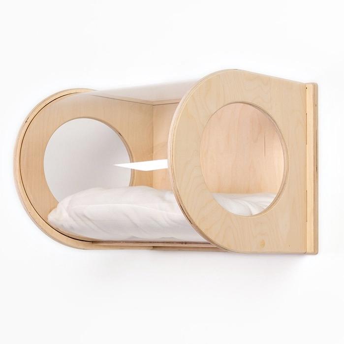 Настенный прозрачный домик - лежанка для кошек с подушкой (арт. 227)