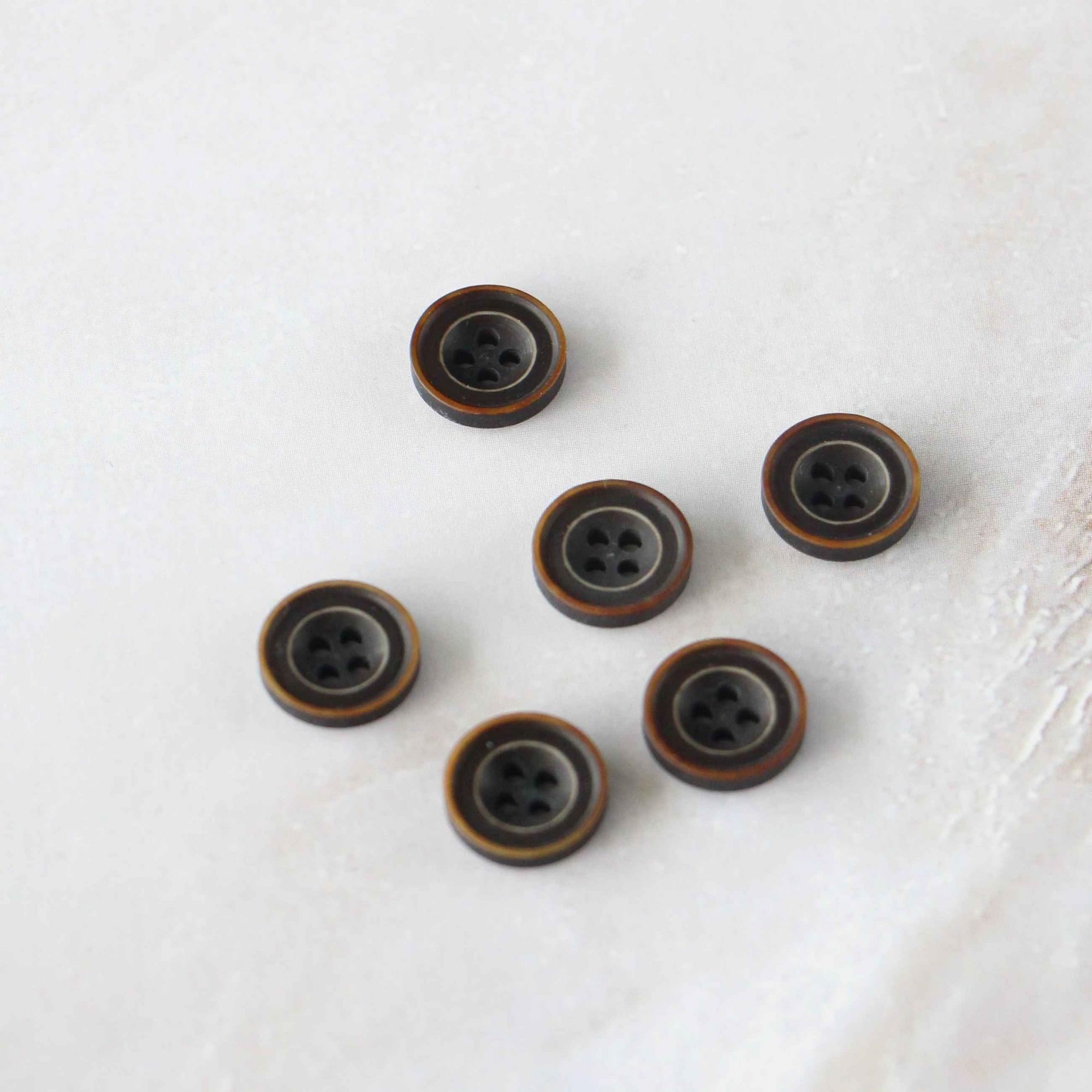 Пуговицы коричневые 11 мм (Elegant)