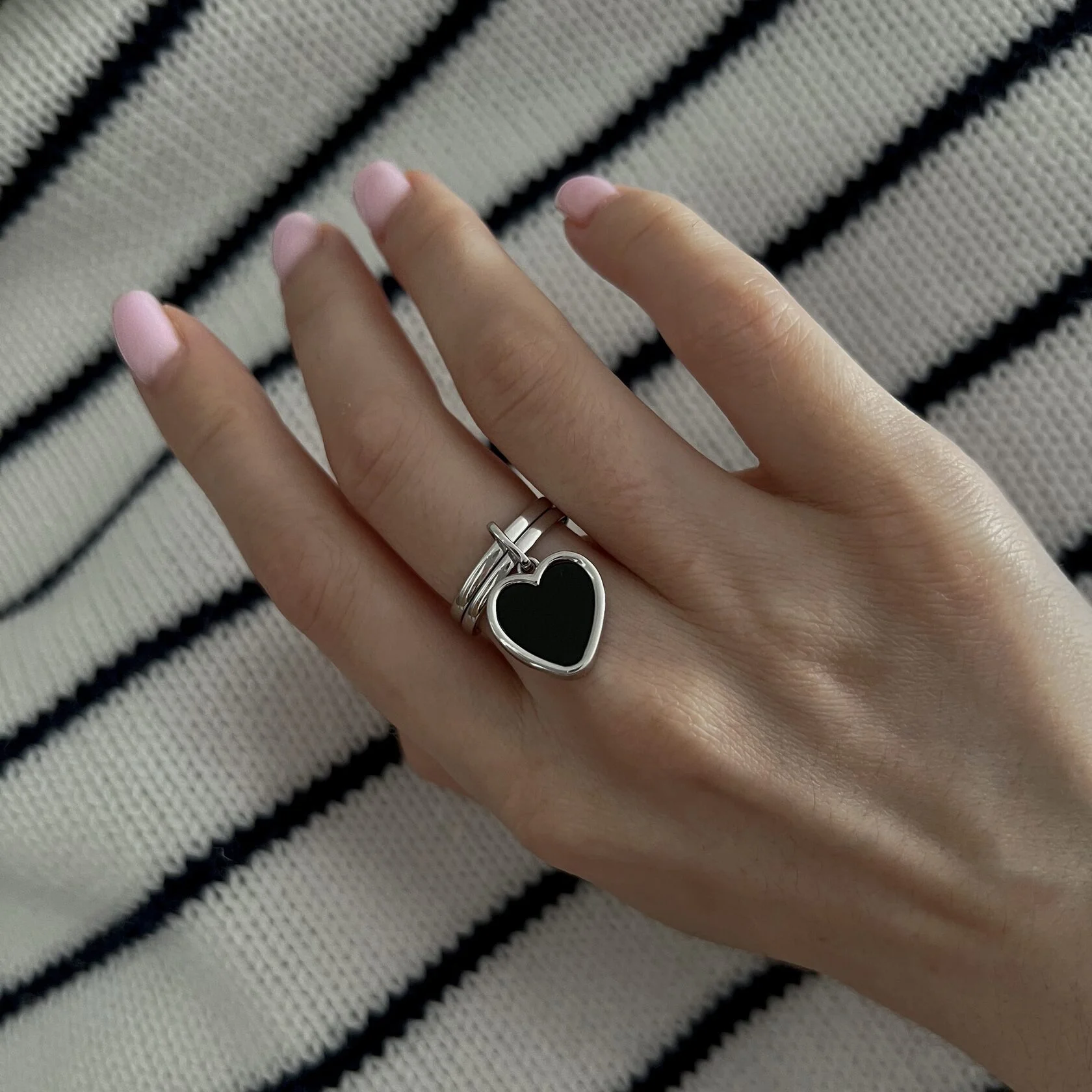 кольцо Сердце с черным ониксом