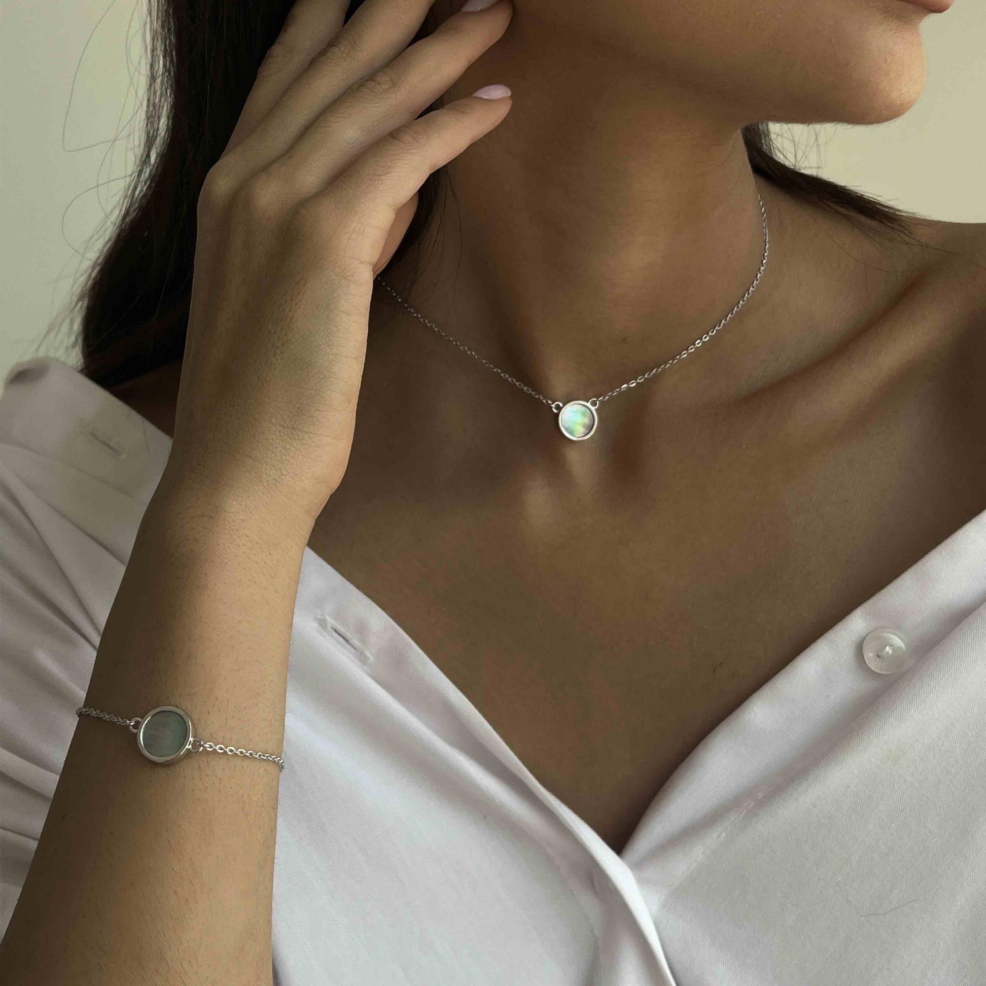 колье с черным перламутром