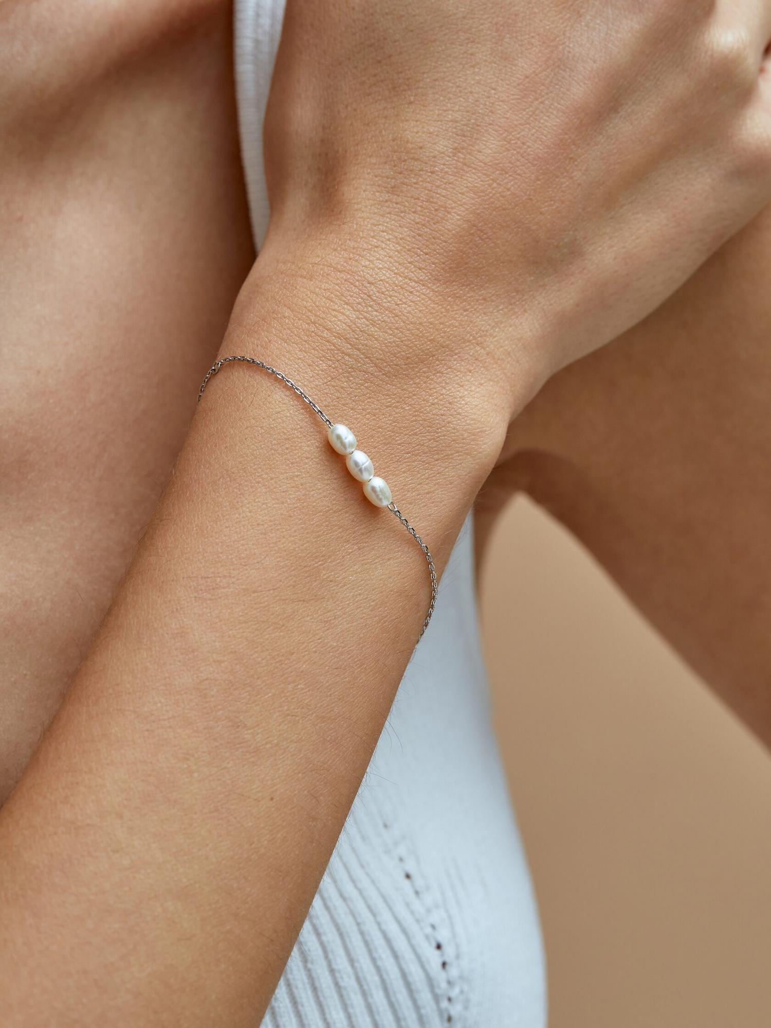 браслет с рисовым жемчугом