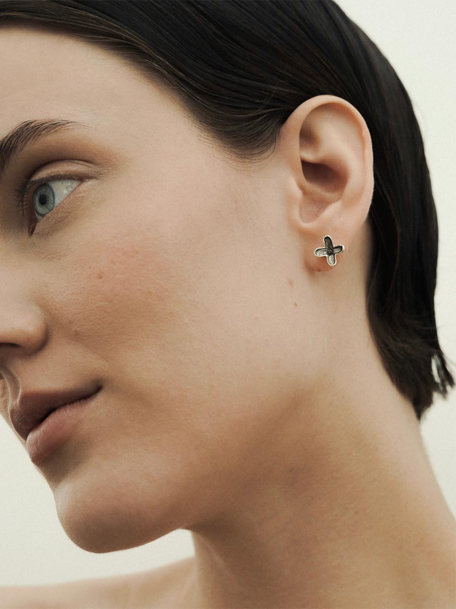 серьги-пусеты Сирень