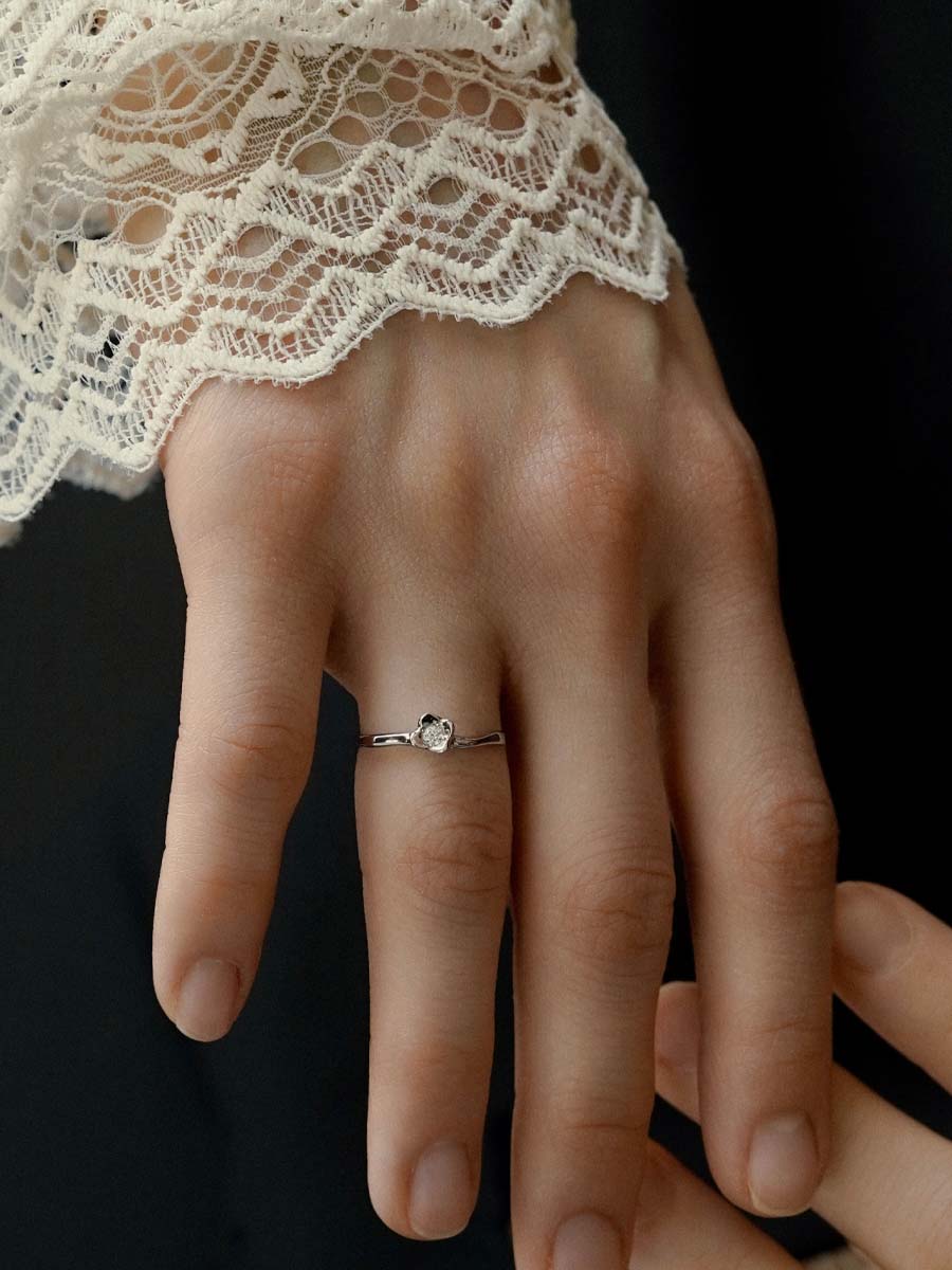 кольцо Бутон