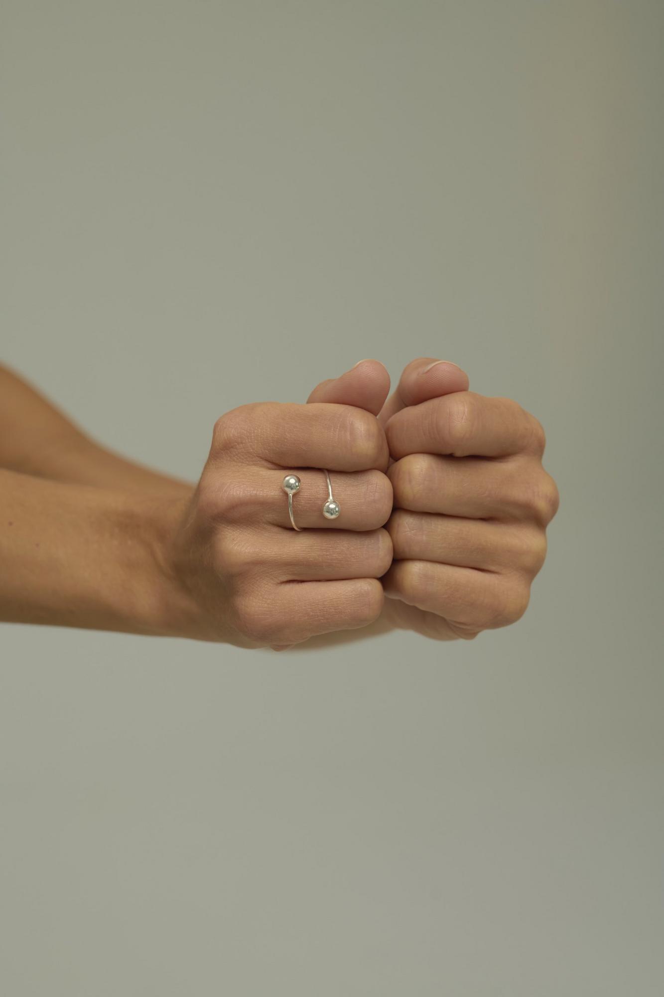 кольцо Витое с шариками