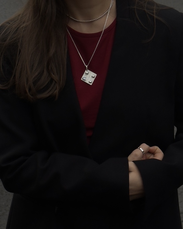 подвеска Love Pills