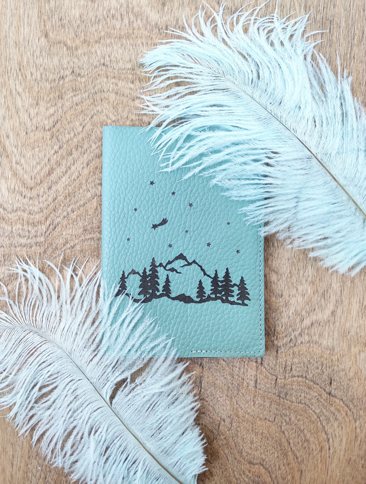 Обложка для паспорта ЗАГАДАЙ ЖЕЛАНИЕ пыльно-мятный