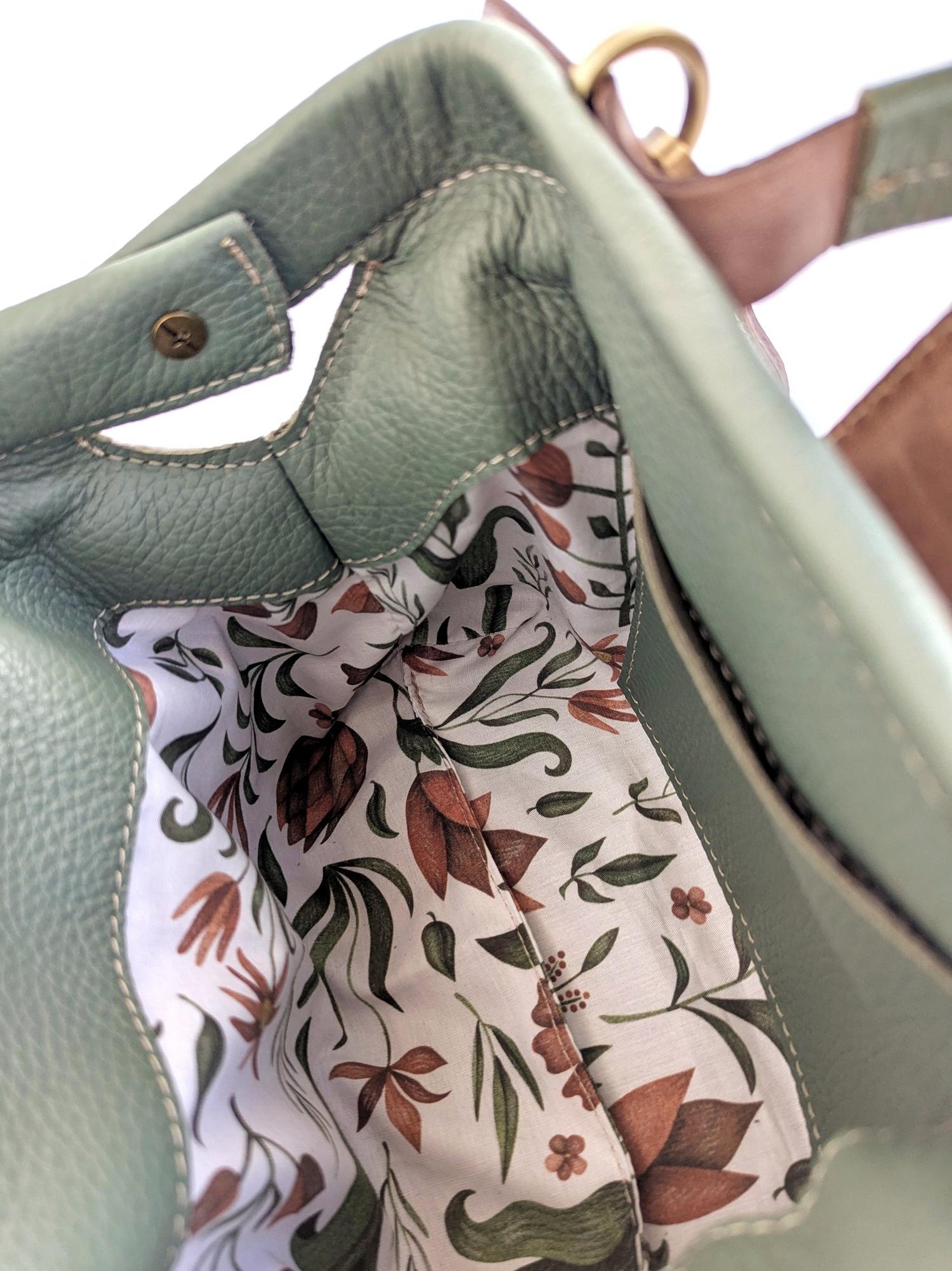 Саквояж ЛИМОЖ молочный + нефрит + табак