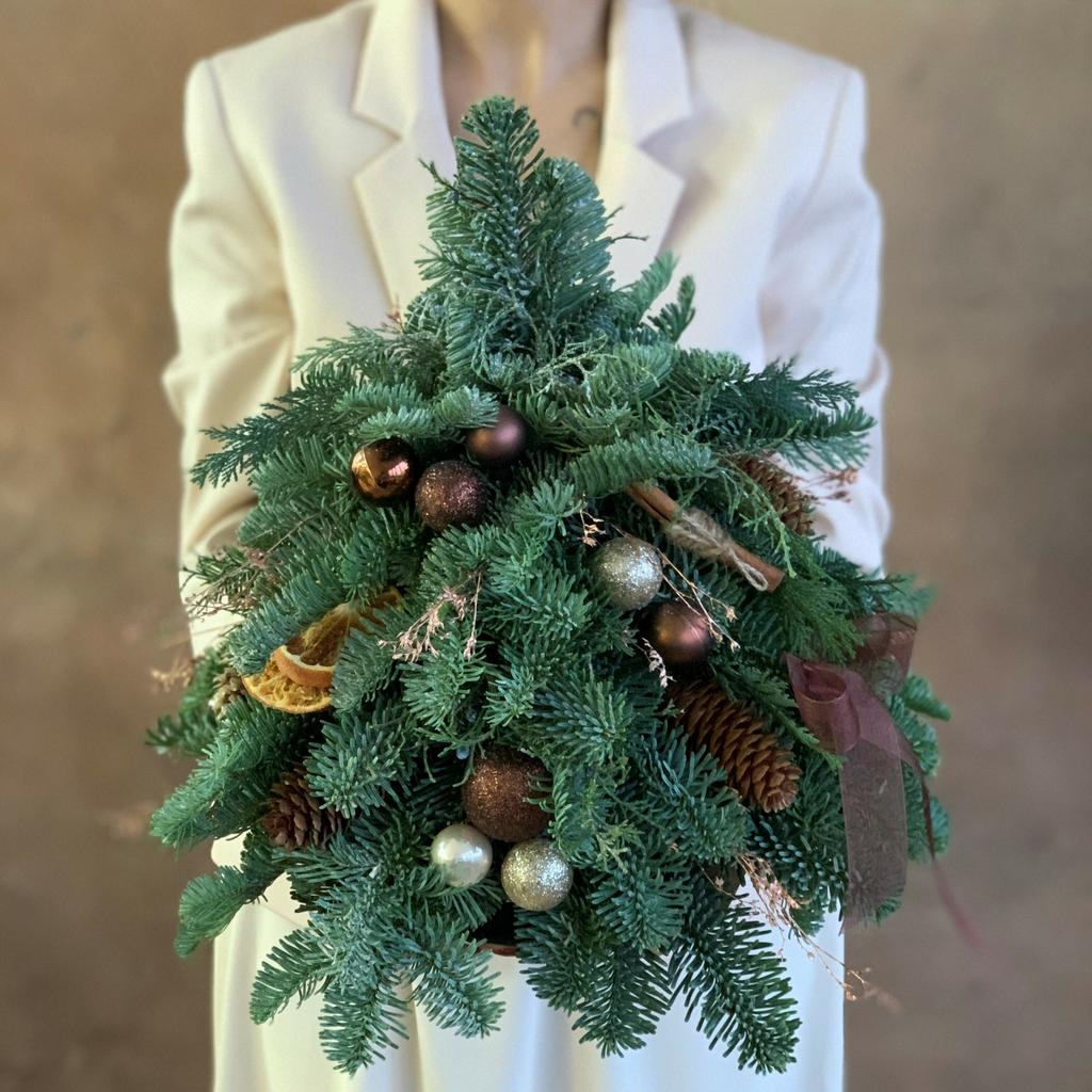 Бронзовая ель