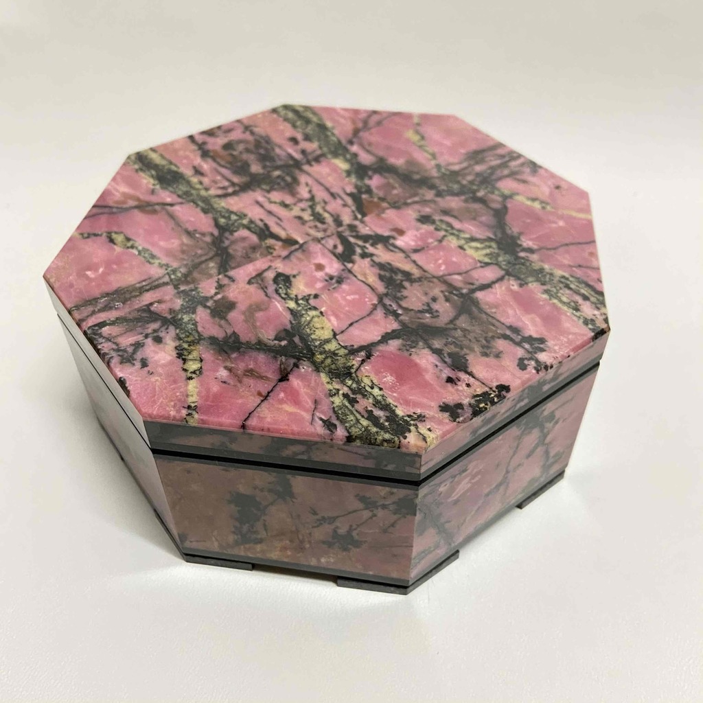 Шкатулка 8-ми гранная (родонит)