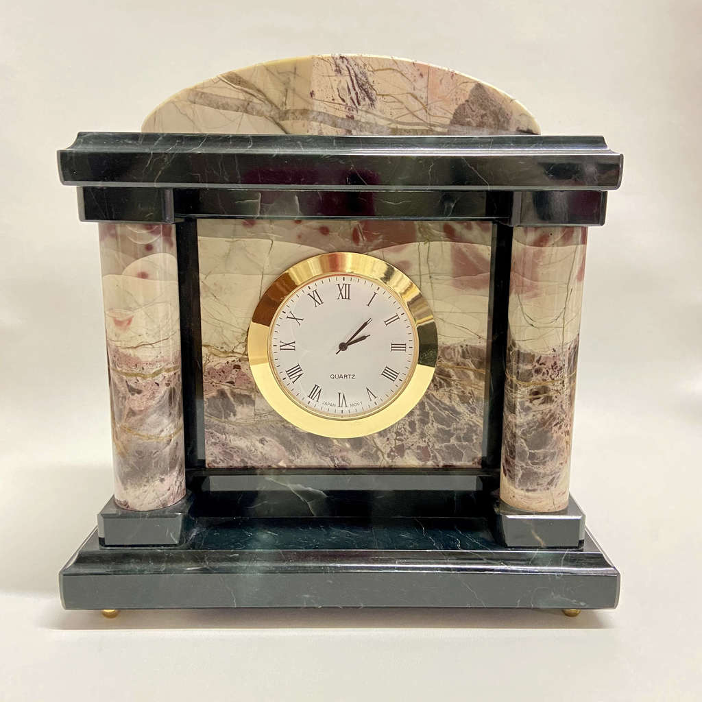 Часы (яшма, долерит)