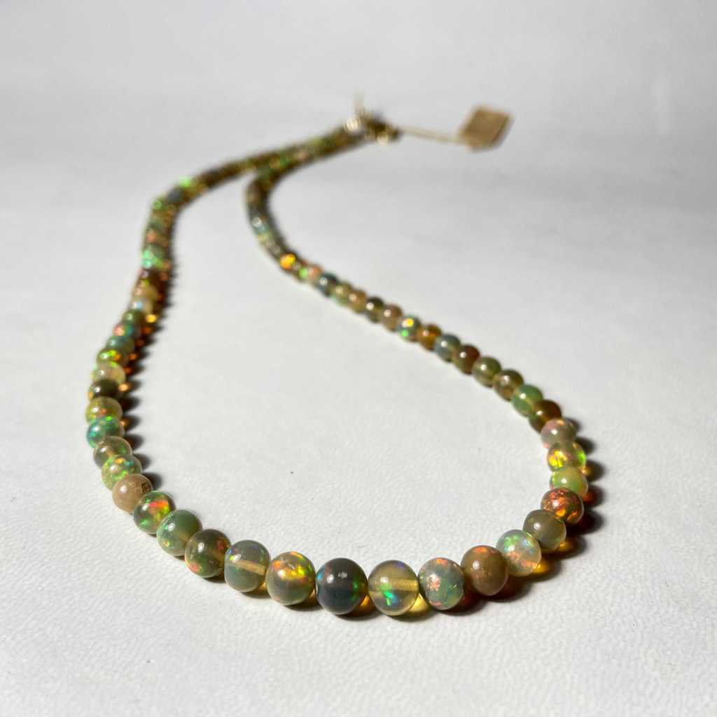 Бусы (опал чёрный, Эфиопия) шарик