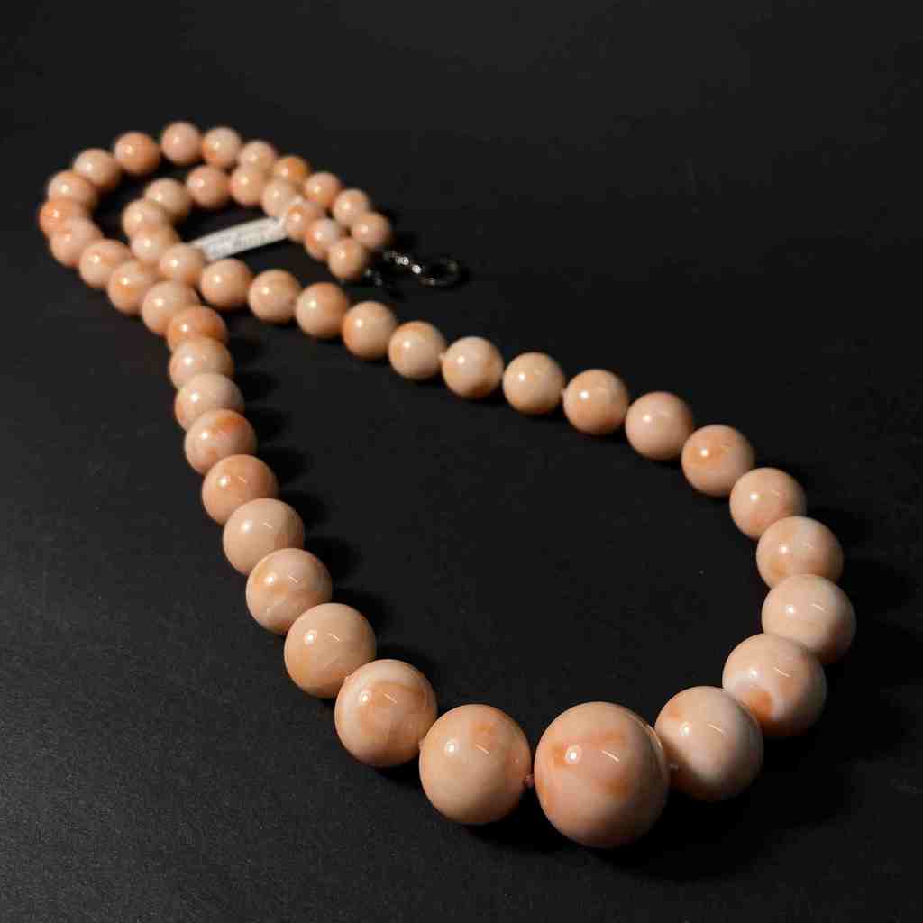 Бусы (коралл) "Кожа ангела" шарик крупный