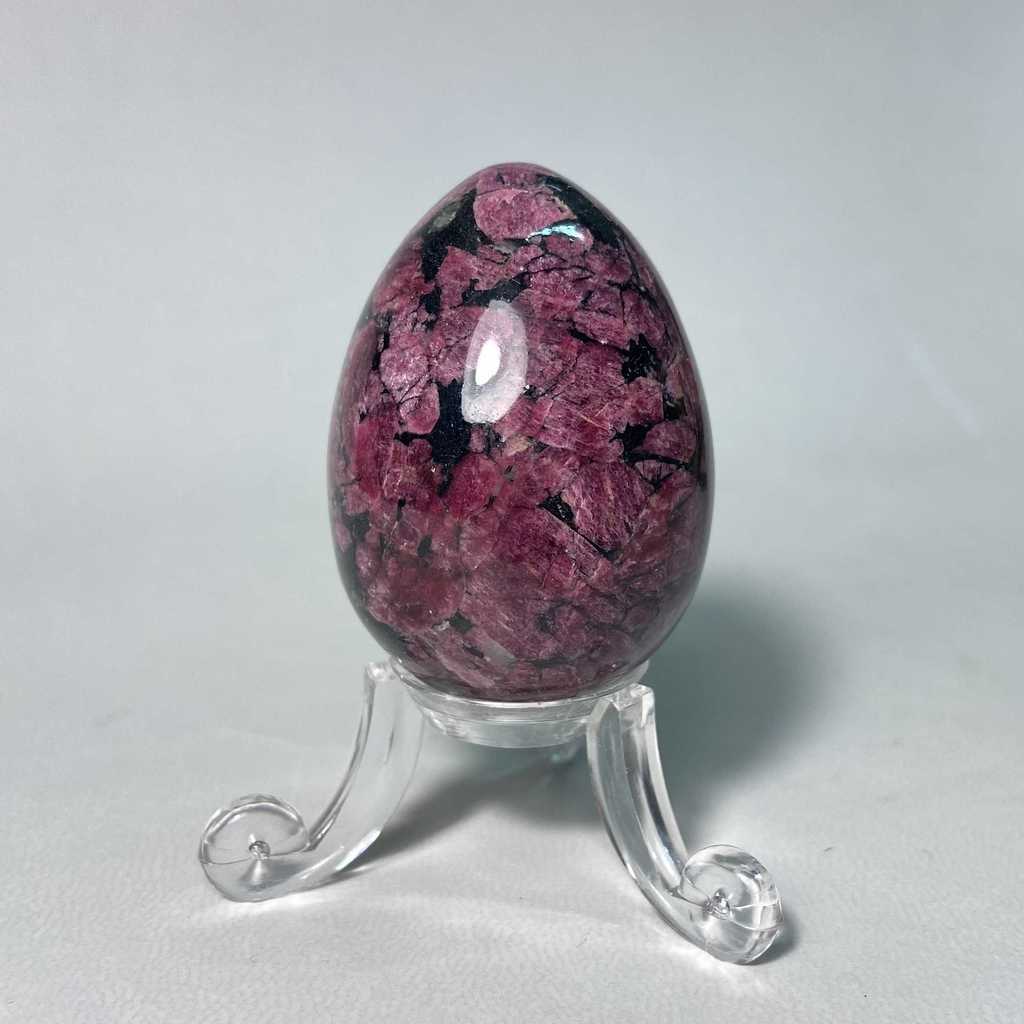 Яйцо (эвдиалит) 45 мм