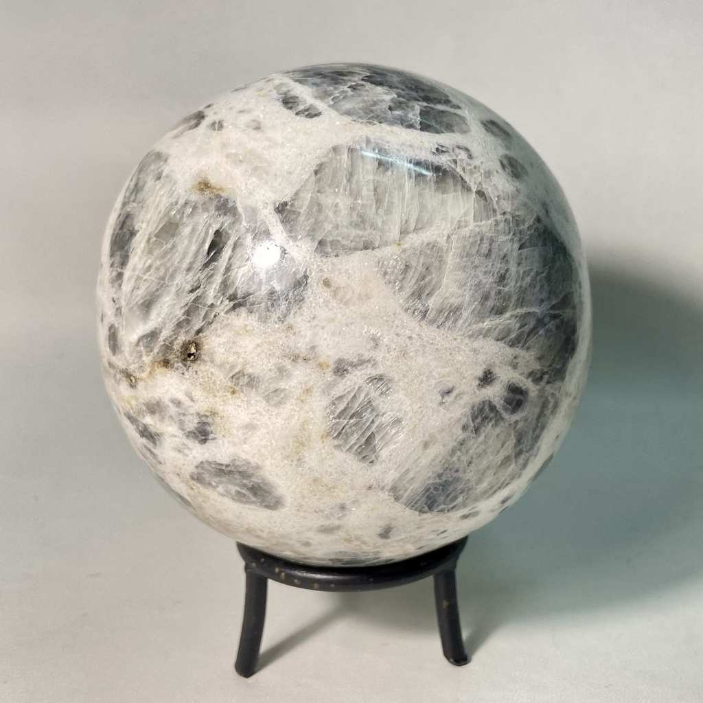 Шар (лунный камень) Индия