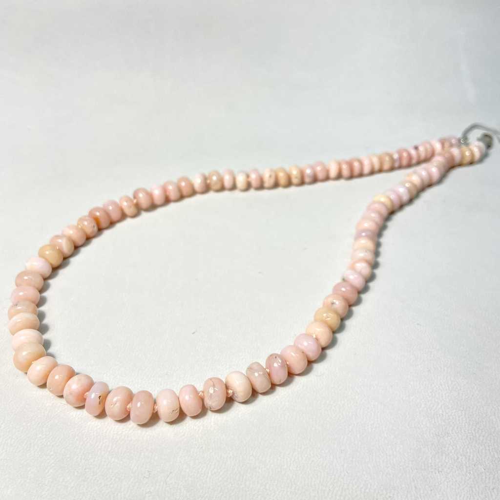 Бусы (опал розовый)