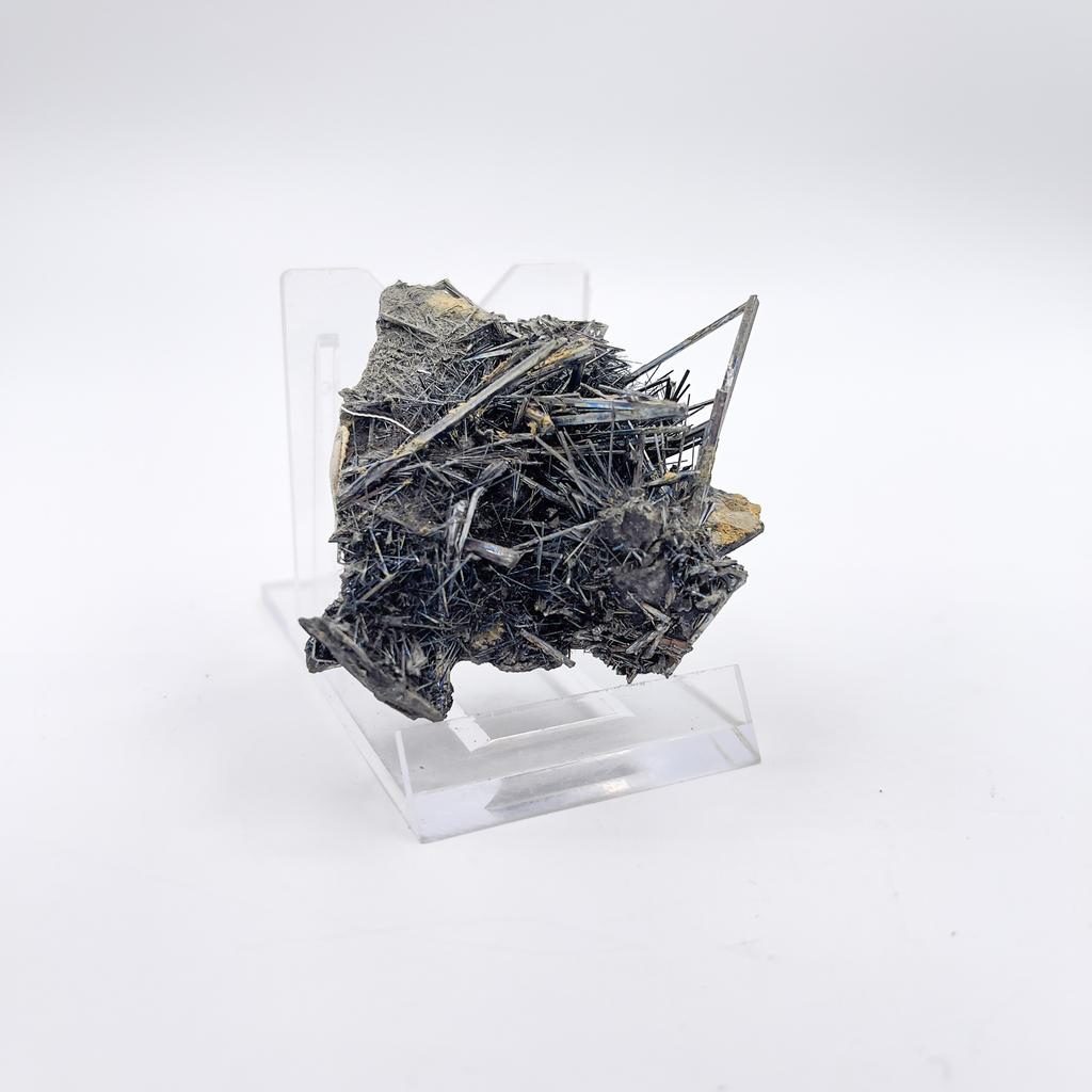 Антимонит (стибнит), Китай