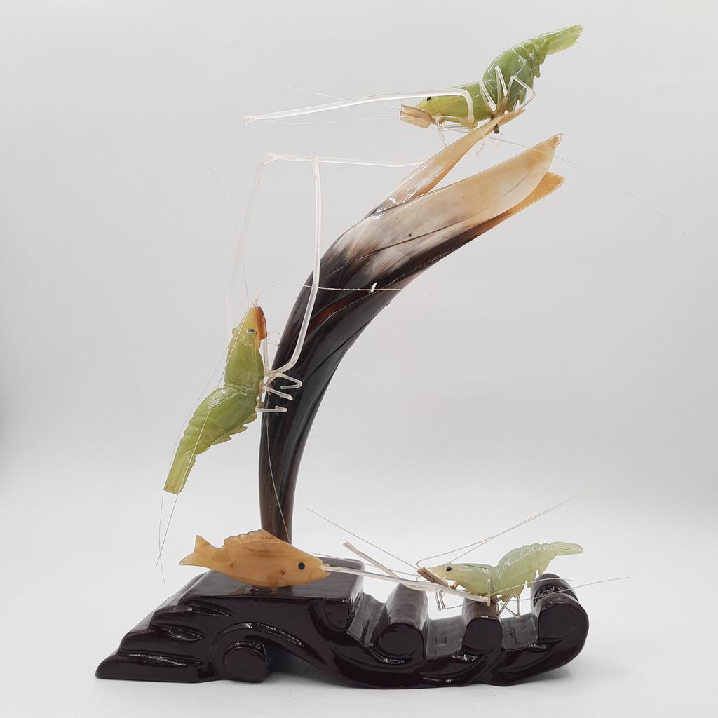 Скульптура "Креветки", жад, рог