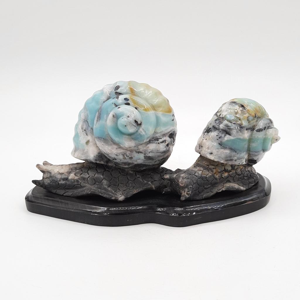Скульптура "Пара улиток", амазонит