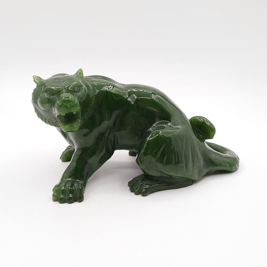 "Тигр", нефрит