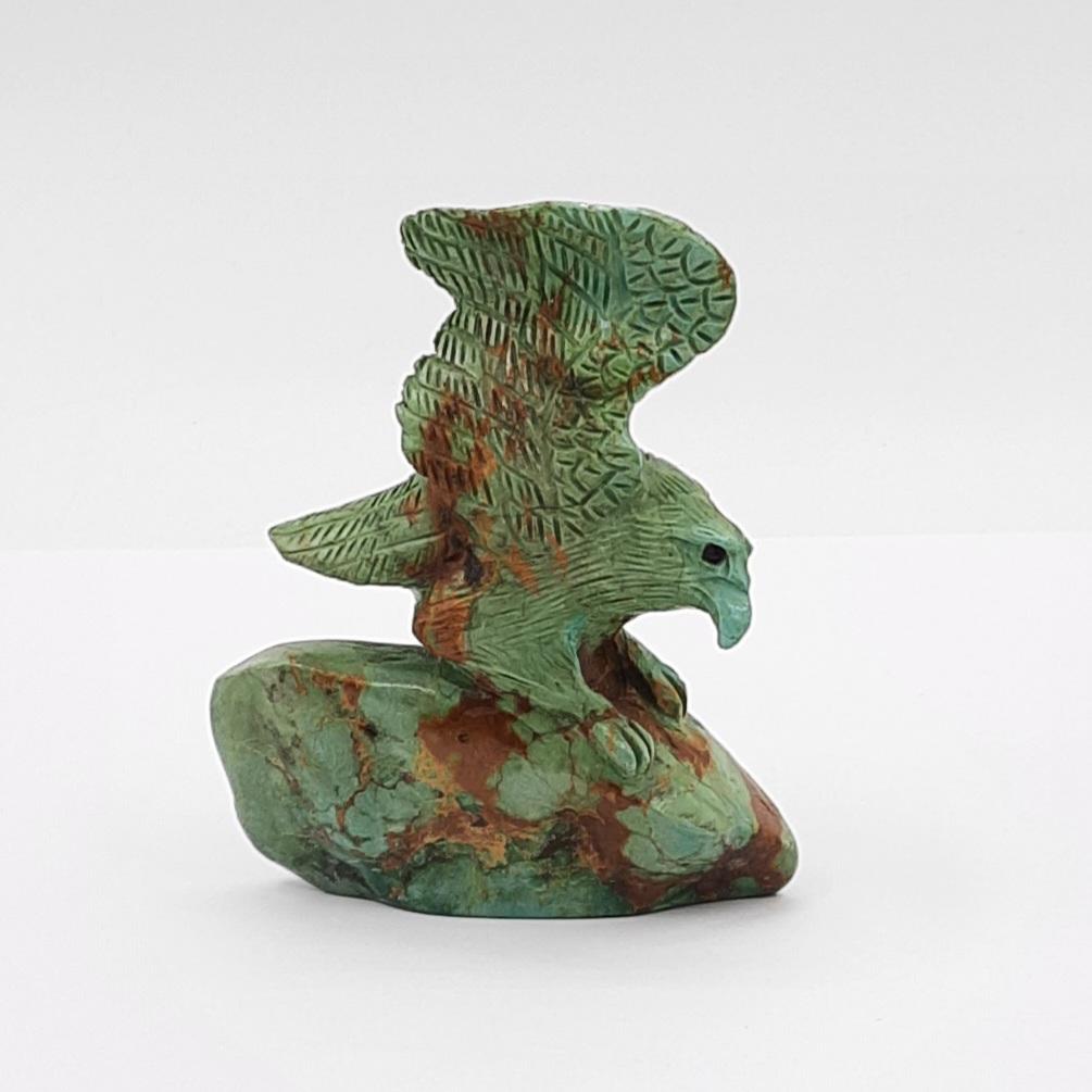 Скульптура "Орёл", варисцит