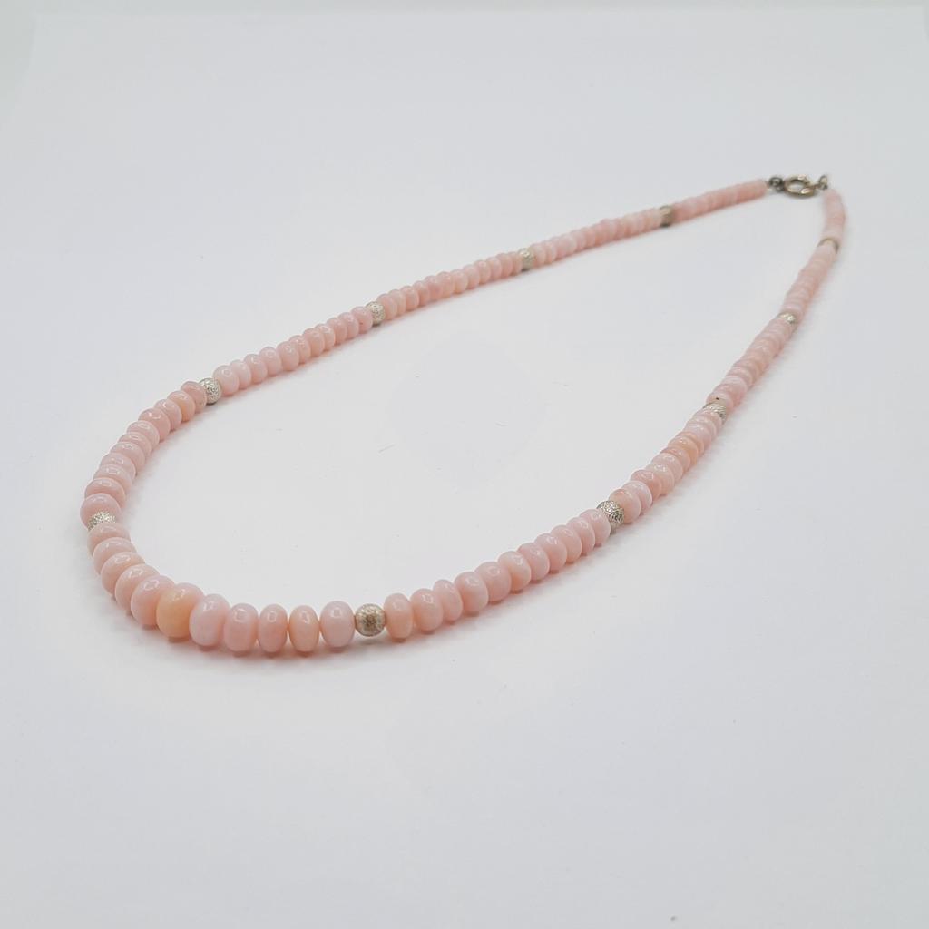 Бусы, опал розовый