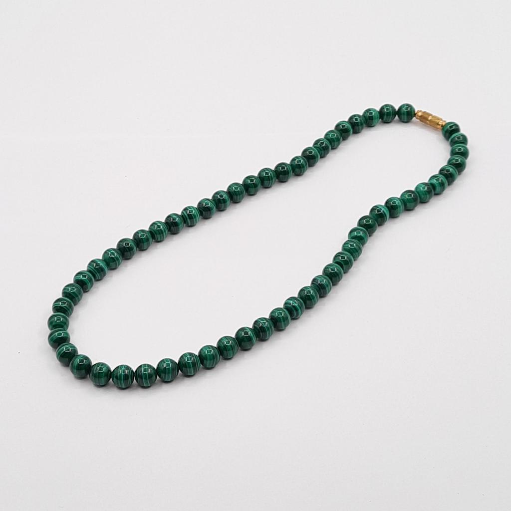 Бусы, малахит