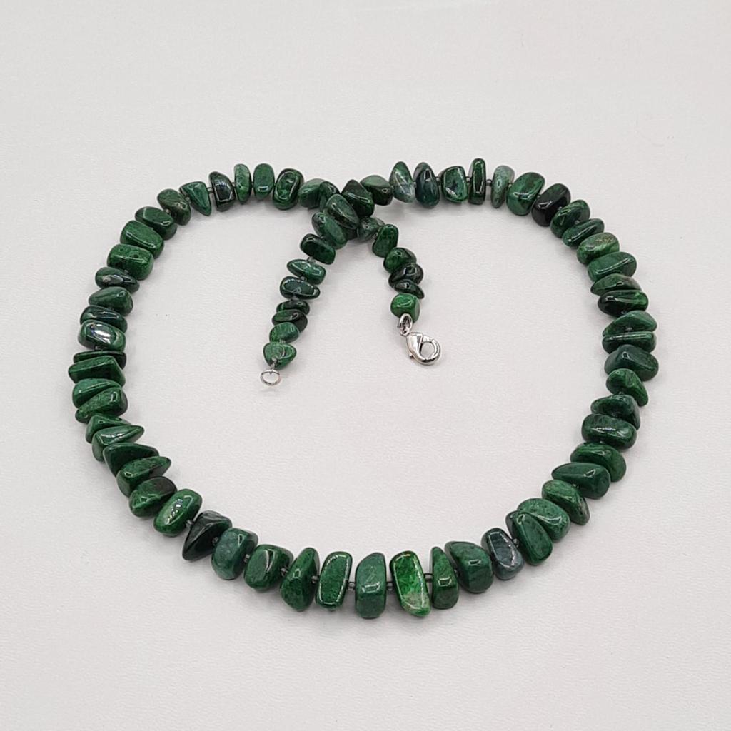 Бусы, жадеит, Россия, Хакасия