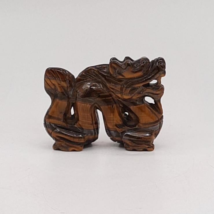 "Дракон", тигровый глаз