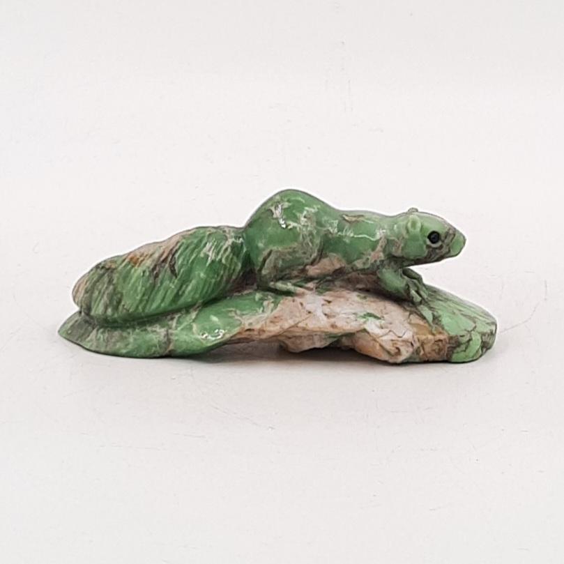 Скульптура "Белочка", варисцит