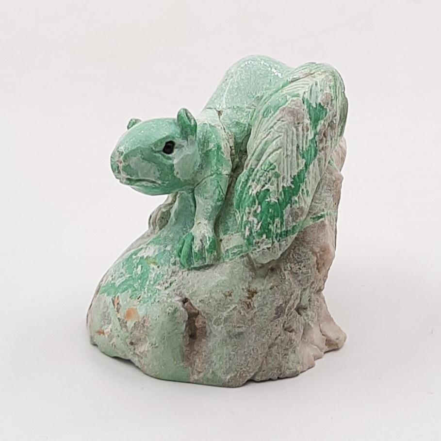 Скульптура "Белочка", варисцит