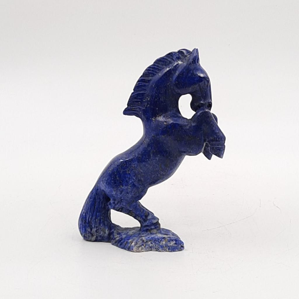 Скульптура "Конь", лазурит